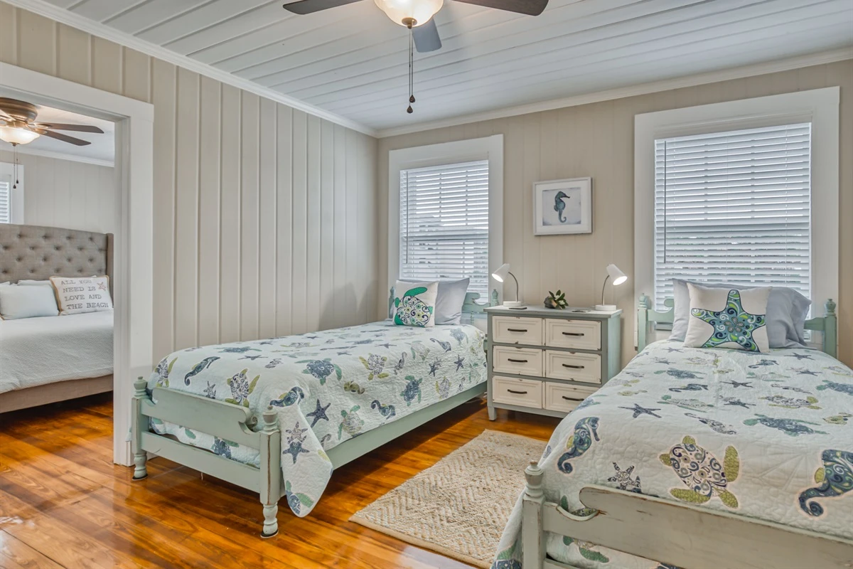 Twin Bedroom